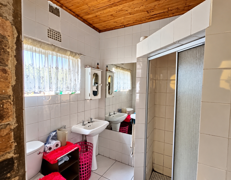 4 Bedroom Property for Sale in Heilbron Free State